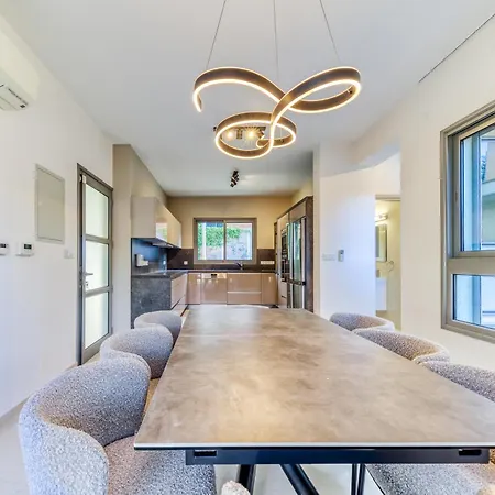 3-bedroom Beautiful In Gated Complex By The Sea Coralli 9 Βίλα Λεμεσός