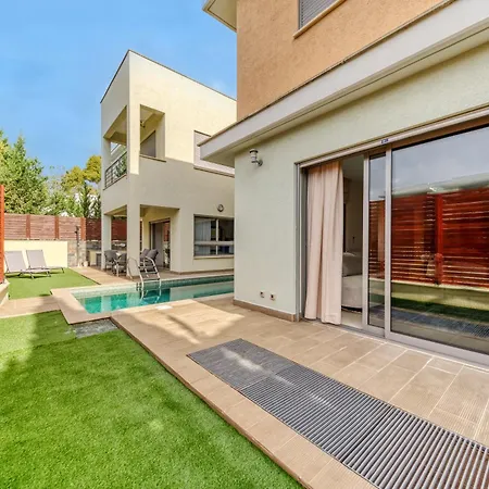 3-bedroom Beautiful In Gated Complex By The Sea Coralli 9 *