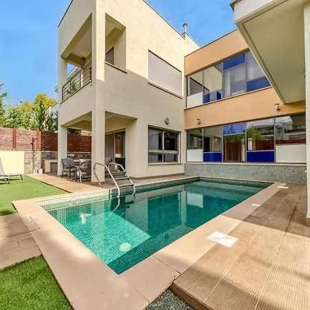 Villa 3-bedroom Beautiful In Gated Complex By The Sea Coralli 9 Limassol