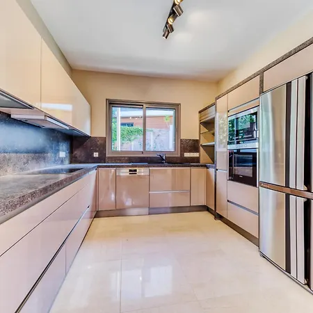 3-bedroom Beautiful In Gated Complex By The Sea Coralli 9 *